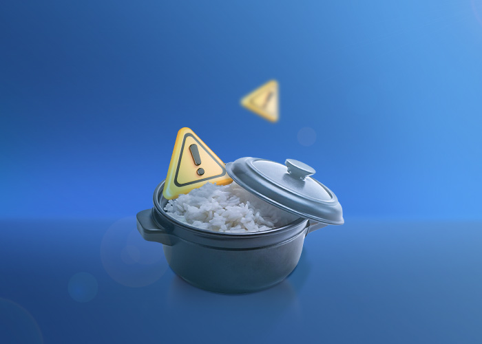 Why shouldn't we leave cooked rice outside the refrigerator?